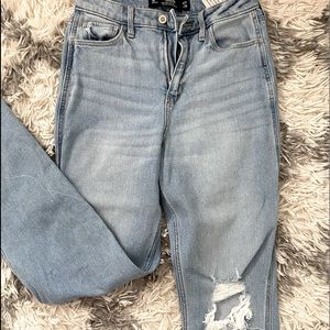 Hollister Mom jeans